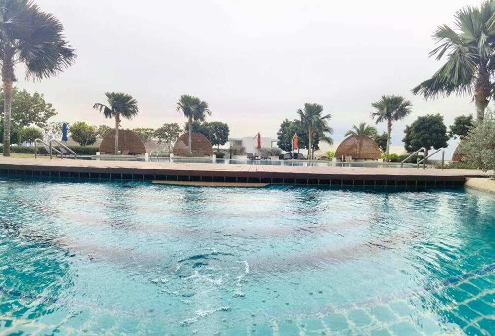 C0704 Almas Suite Seaview & Netflix Stay Nusajaya  Exterior foto